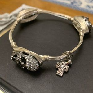 Silver Skull wire bracelet